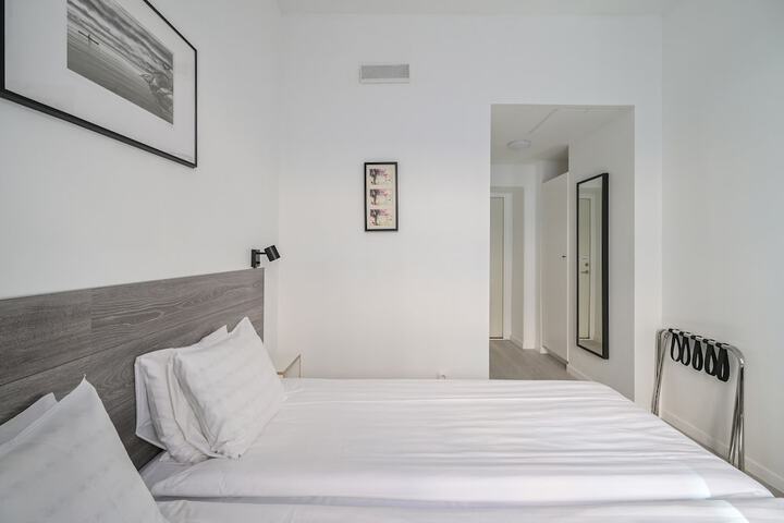 Room 11 of 75