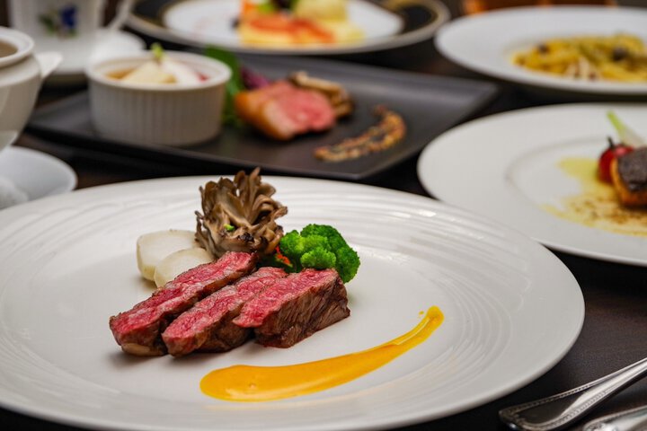 Dining 56 of 162