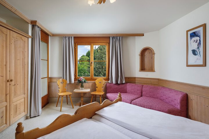 Room 5 of 38