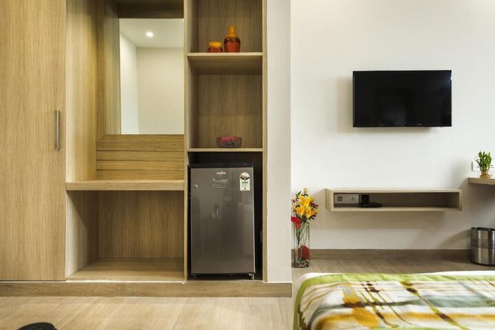 Room 14 of 27
