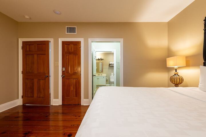 Room 21 of 59