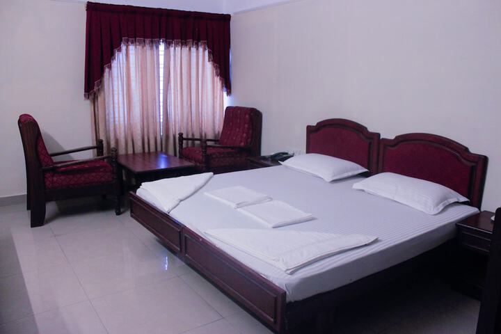 Room 21 of 33