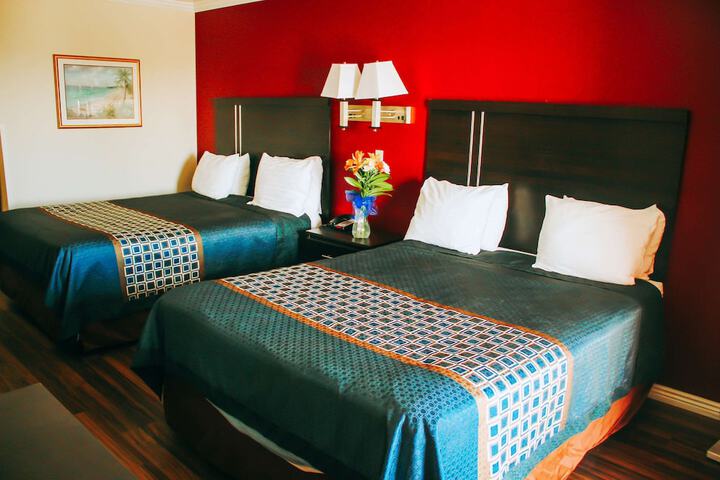 Standard 2 Queen Beds City View (5 of 9)