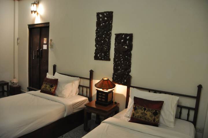 Room 29 of 161