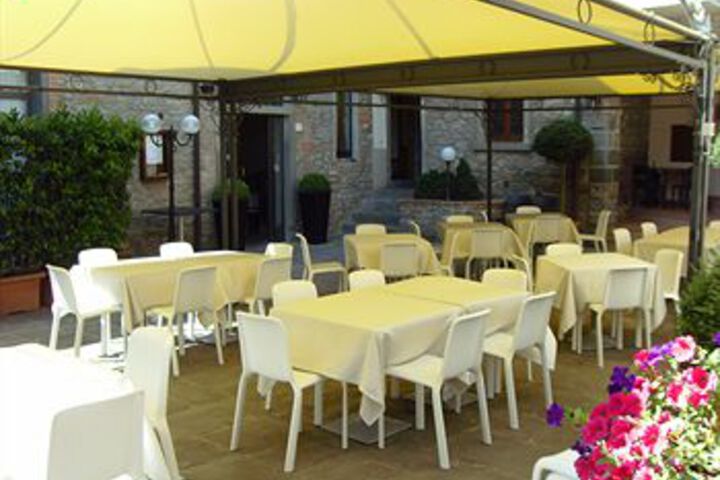Dining Photos