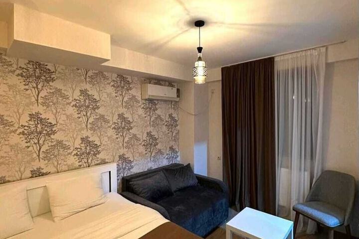 Room 21 of 38