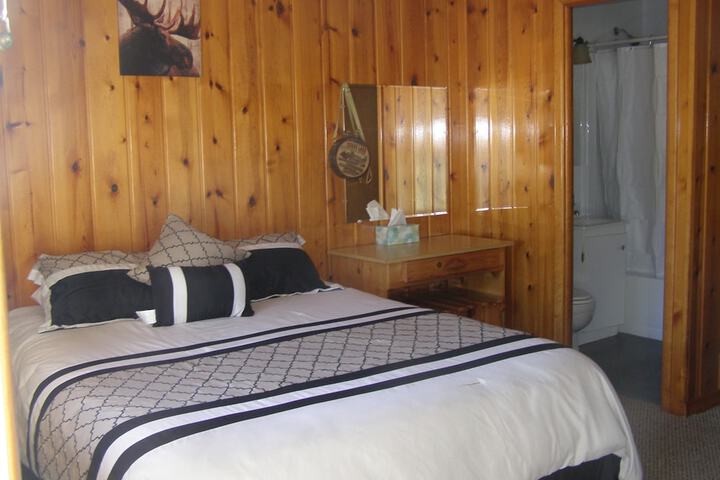 Room 4 of 36