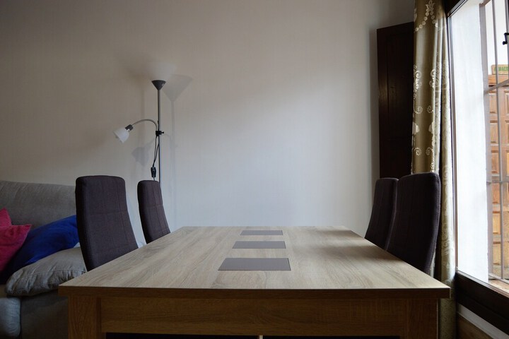 Room 33 of 61