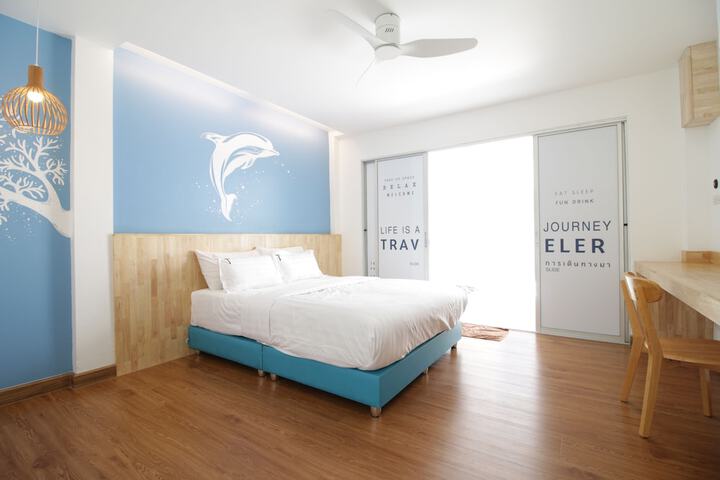 Room 5 of 28