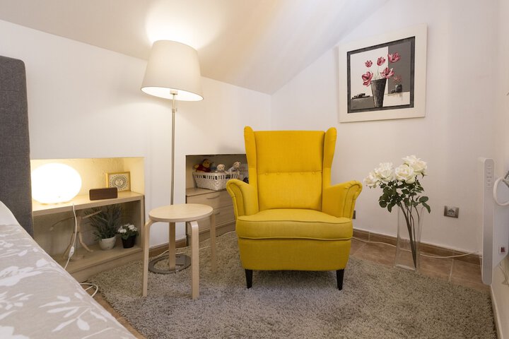 Room 15 of 42