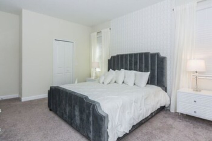 Room 46 of 73