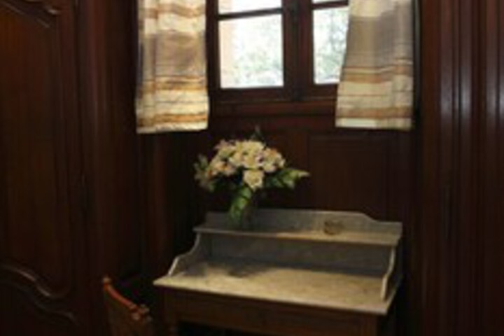 Room 31 of 40
