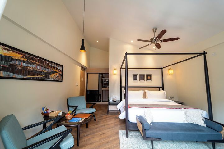 Room 16 of 51