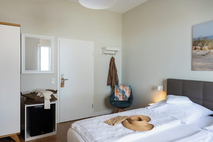 Room 42 of 121
