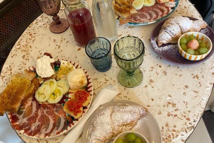 Breakfast/Coffee Service 178 of 204