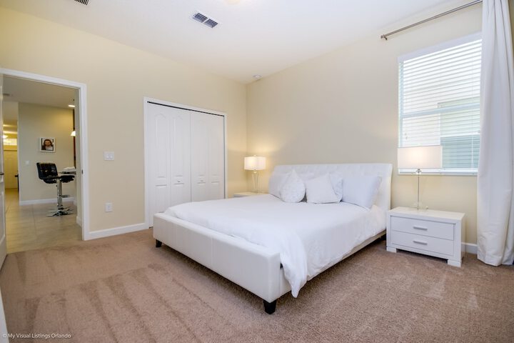 Room 10 of 50