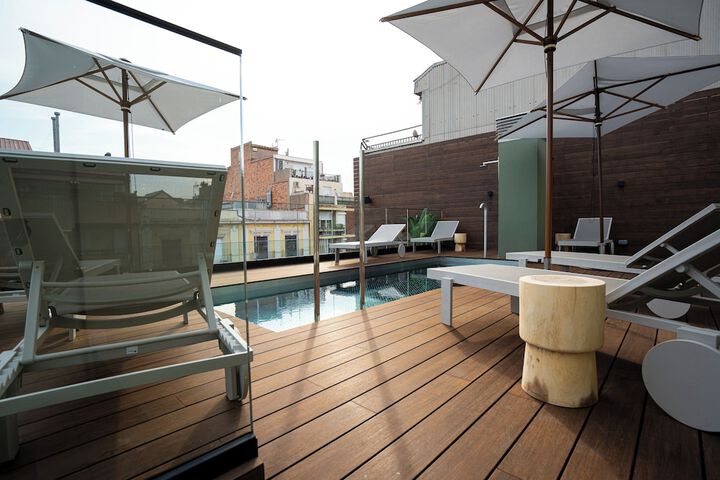 Pools & Facilities