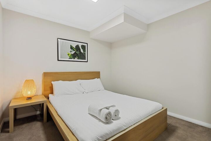 Room 2 of 38