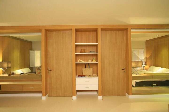 Room 19 of 32