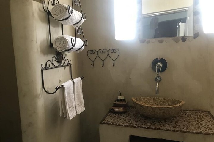 Room 14 of 26
