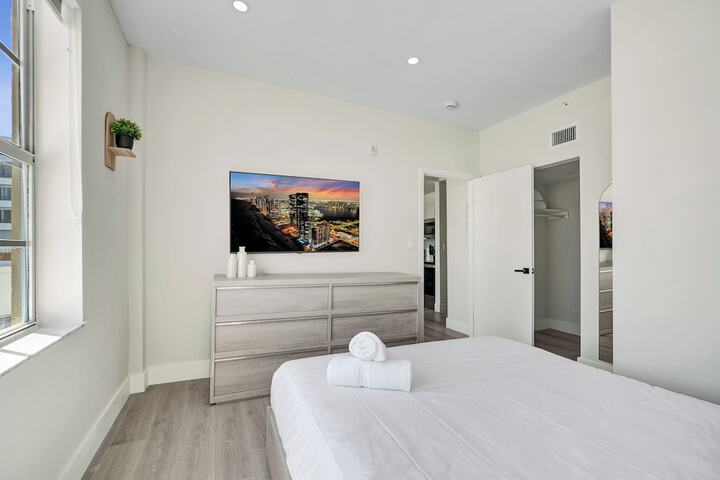 Room 7 of 110