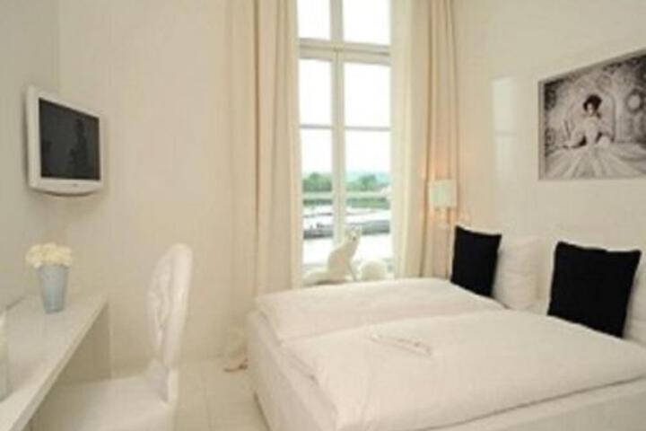 General 9 of 10