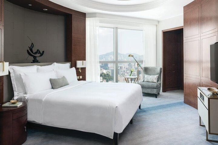 Room 35 of 135