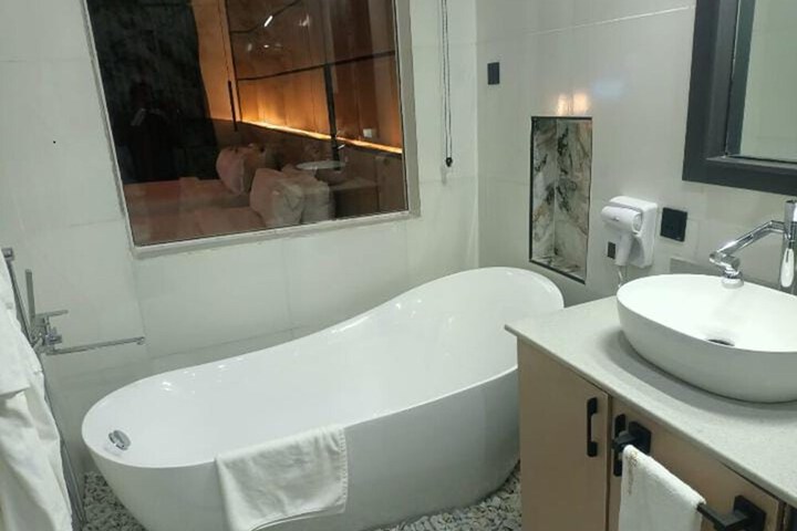 Room 43 of 52
