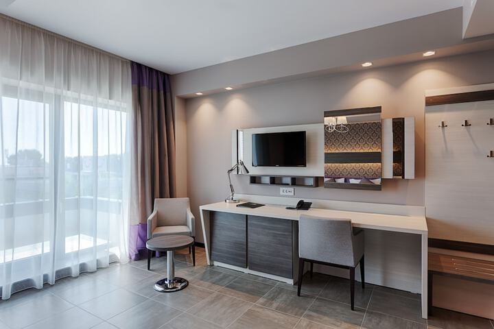 Room 8 of 53