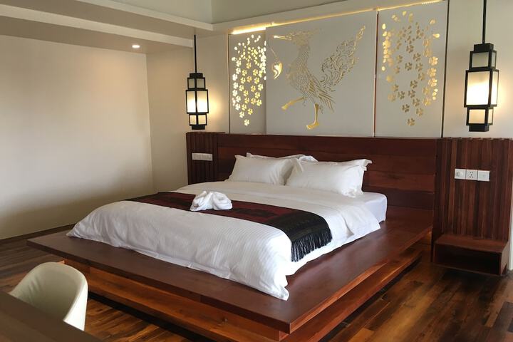 Room 26 of 155