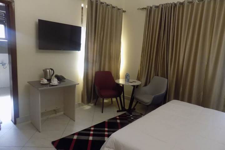 Room 18 of 41