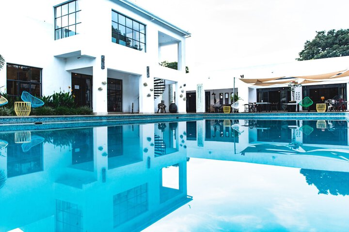Pool 63 of 158