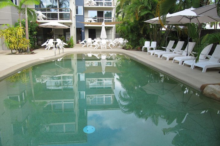 Pool 22 of 30