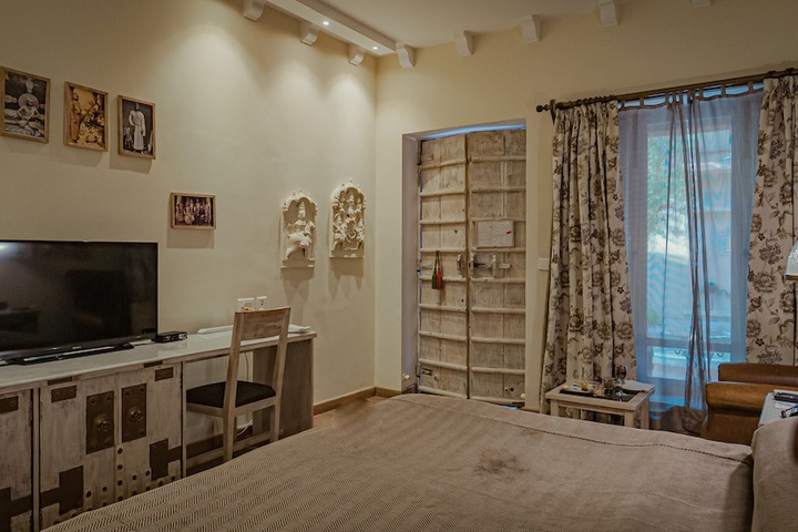 Room 15 of 91