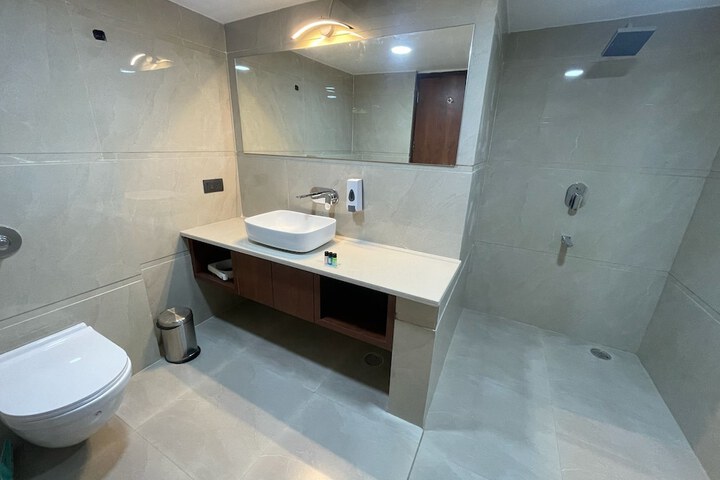 Room 7 of 7