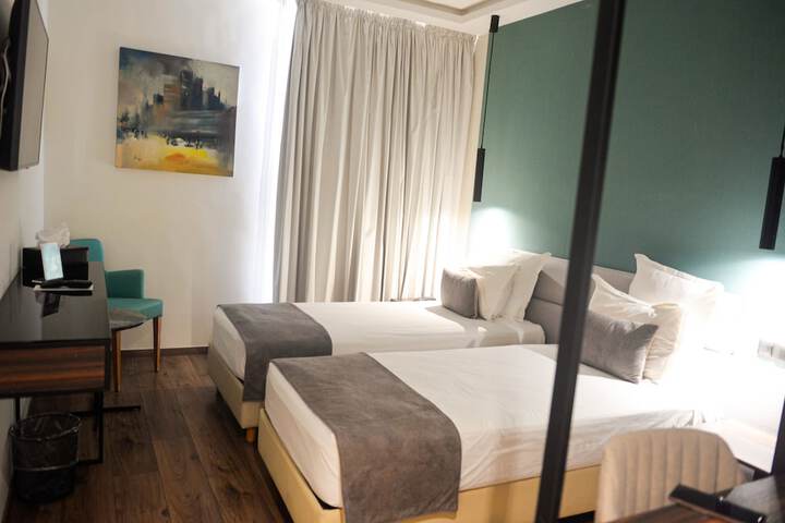 Room 22 of 53