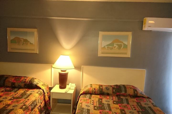 Room 14 of 37