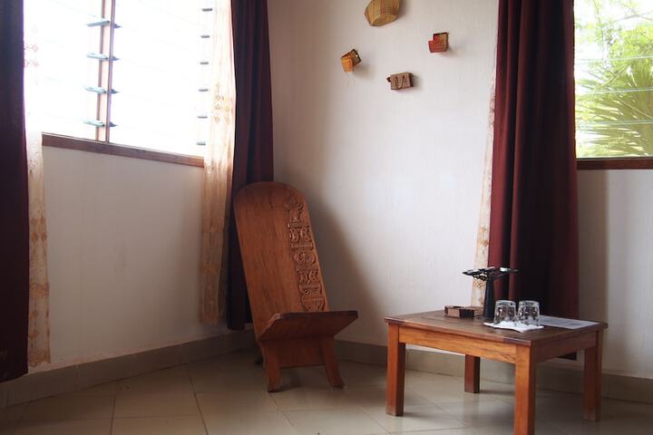 Room 9 of 42