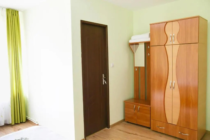 Room 2 of 13