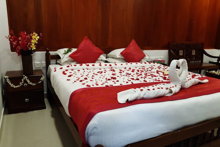 Room 2 of 30