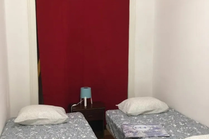 Room 19 of 28