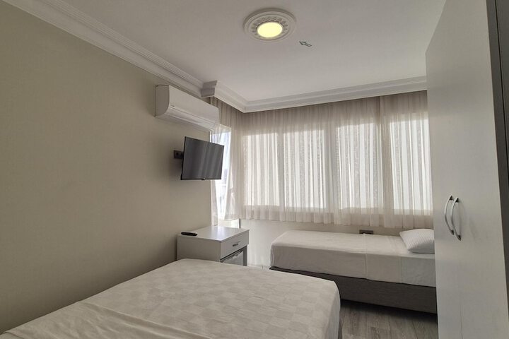 Room 43 of 102