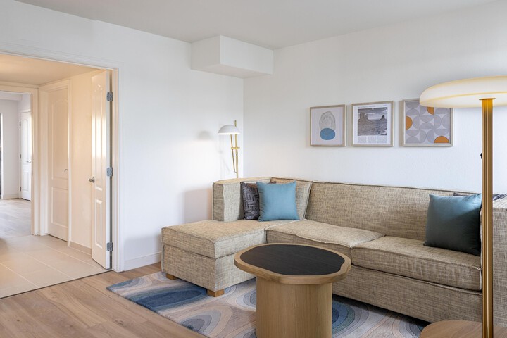 Room 20 of 73