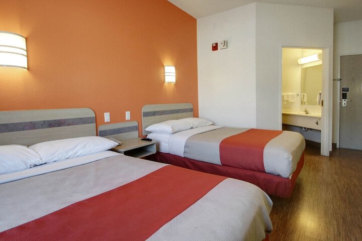 Room 22 of 36
