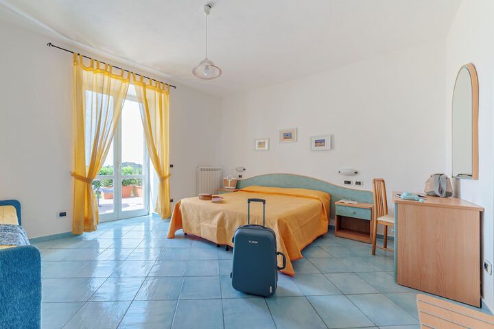 Room 10 of 63