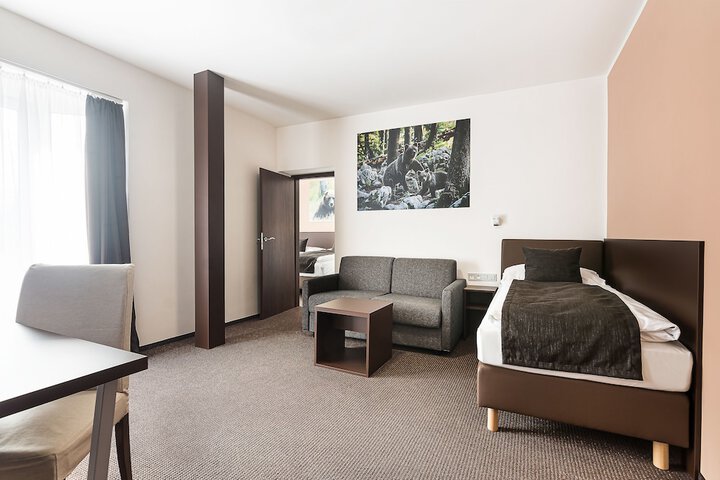 Room 43 of 139