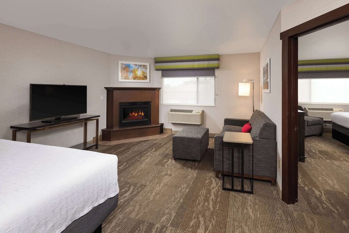 Room 54 of 261
