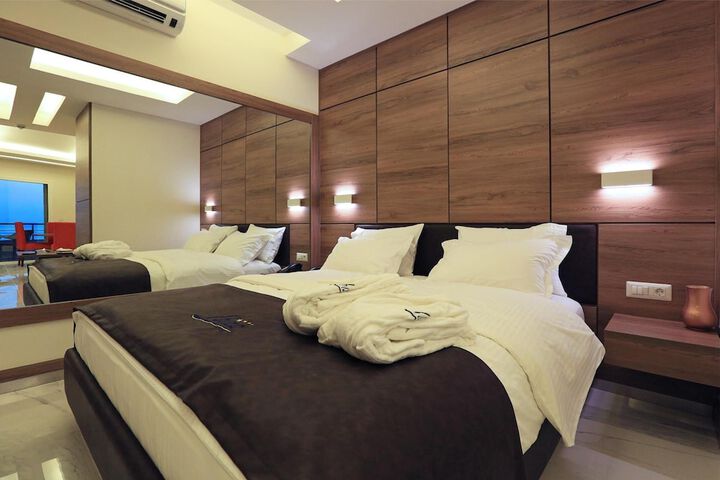 Room 26 of 105