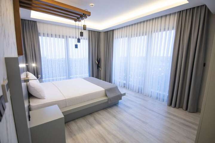 Room 9 of 22