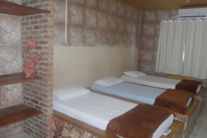 Room 2 of 9